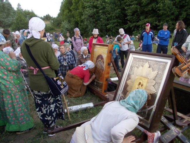 Из Самары в Ташлу - многодневный Крестный ход традиционно начинается в первый день Петрова поста