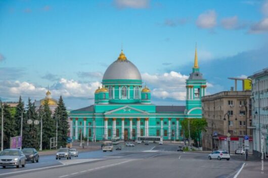 Курские крестные ходы: обзор двух старейших шествий России