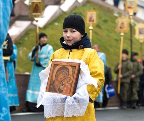Праздник иконы Казанской Божьей Матери