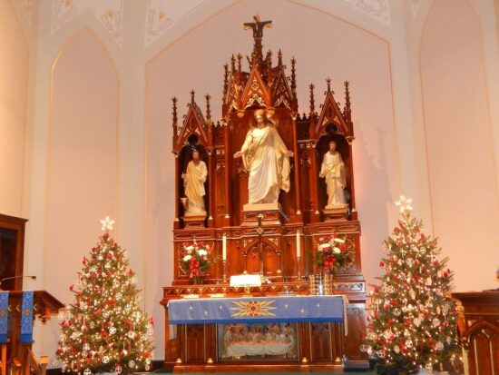 Католическое Рождество: дата, обычаи и отличительные особенности