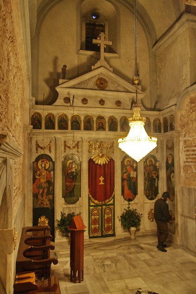 В честь иконы Богородицы "Живоносный Источник" - водосвятие в православных храмах: история образа
