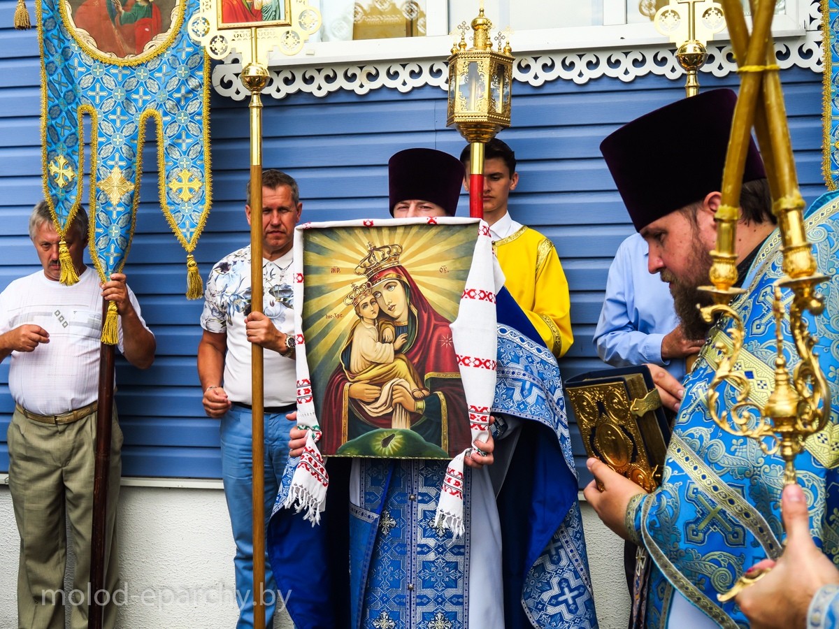 Почитание иконы Божией Матери в России 