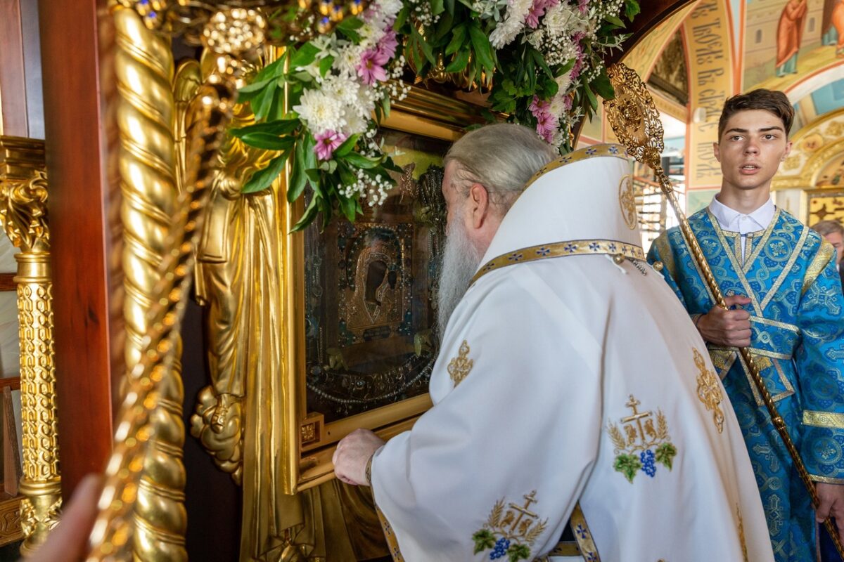 Чудотворная Казанская Жадовская икона Богородицы и ее ежегодное паломничество по Ульяновской области