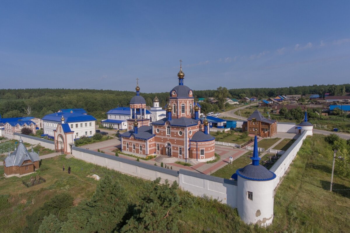 Жадовский монастырь в Ульяновской области